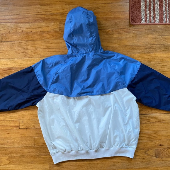 Nike Two-Tone Blue and White Hooded Jacket - Picture 3 of 5